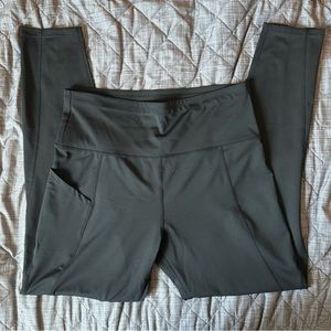 NWOT Black Stretch leggings with pocket - Sz 2XL ** Smoke Free Home**